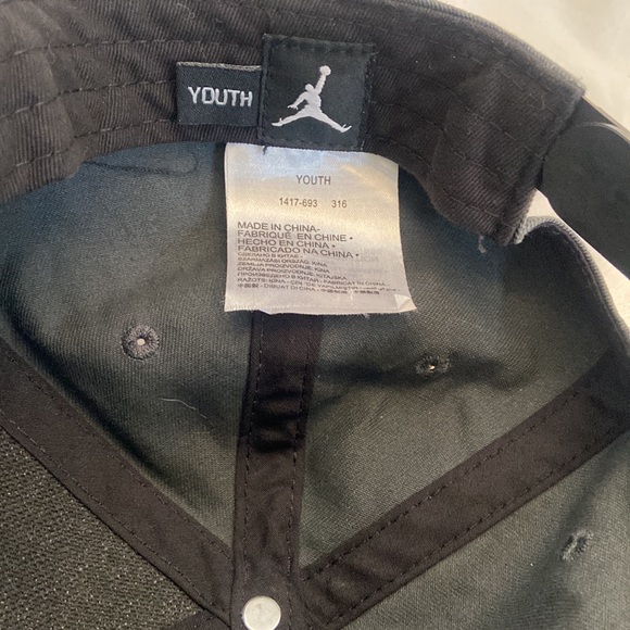 Jordan snap back cap - Picture 3 of 3